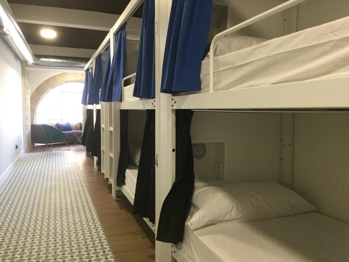 R4Hostel ヴィーゴ エクステリア 写真